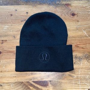 Lululemon “On The Move” Women’s Beanie